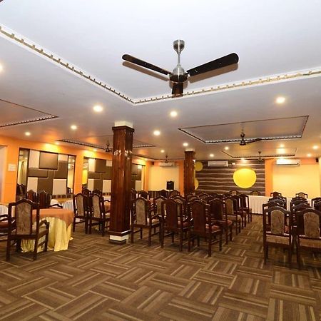 Hotel Little Palace Dibrugarh Екстер'єр фото