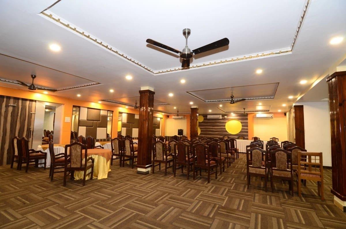 Hotel Little Palace Dibrugarh Екстер'єр фото